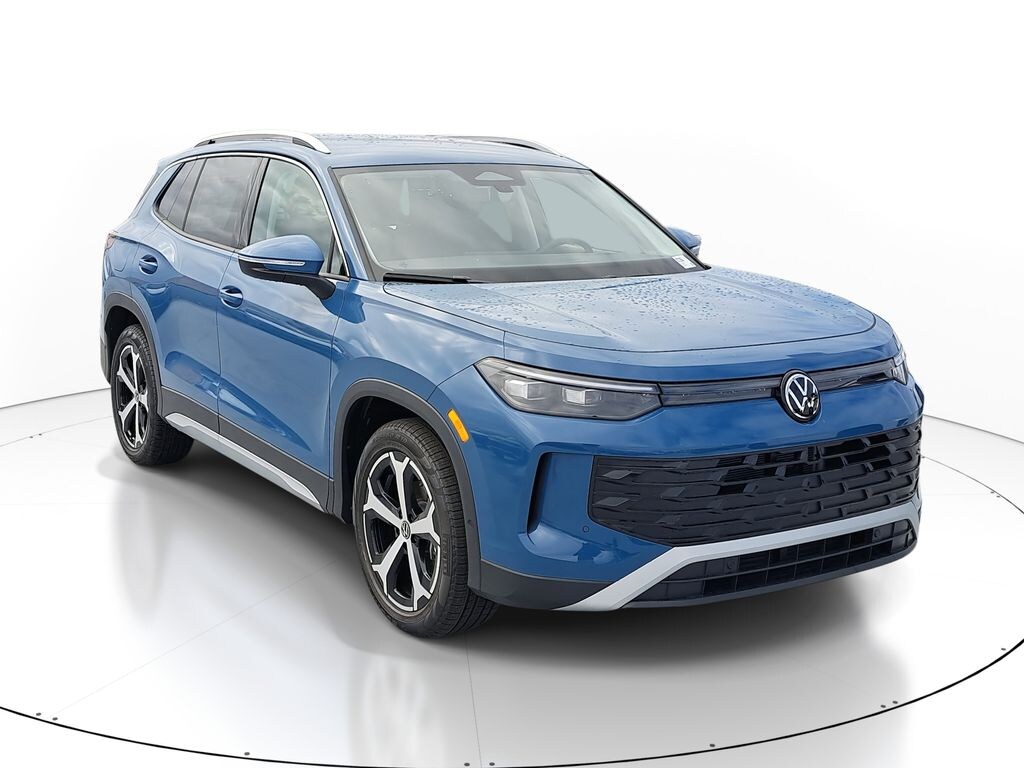 New 2026 Volkswagen Tiguan 2.0T SE SUV