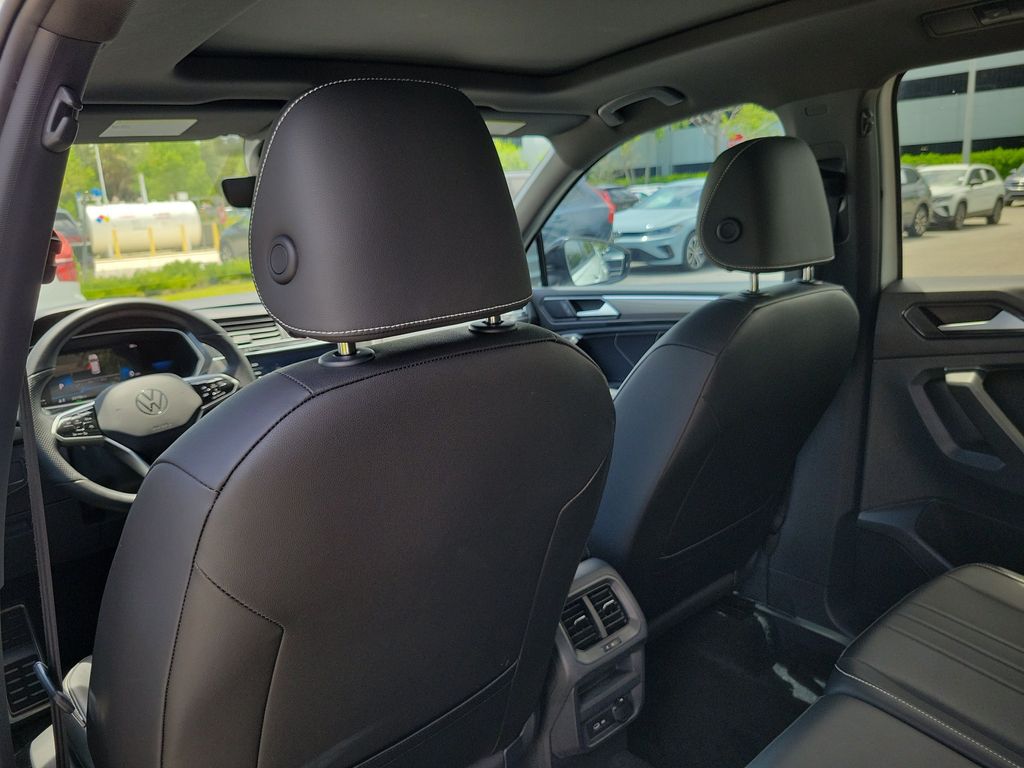 2023 Volkswagen Tiguan SE R-LINE BLACK - Photo 13