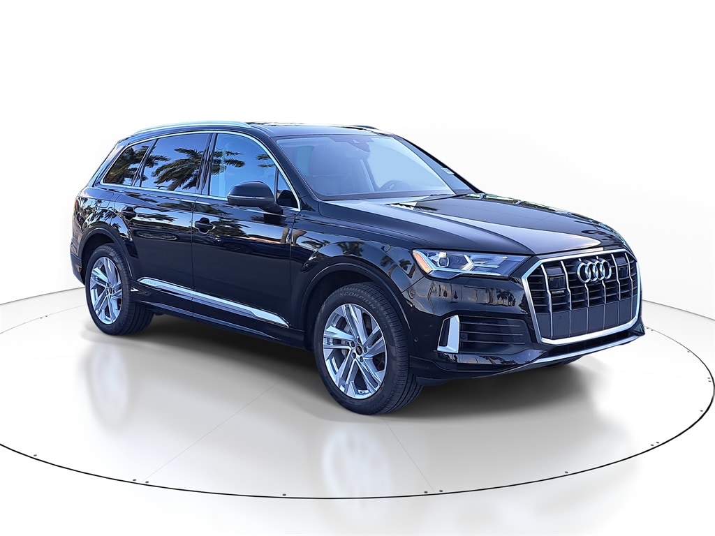2022 Audi Q7 Premium Plus's photo