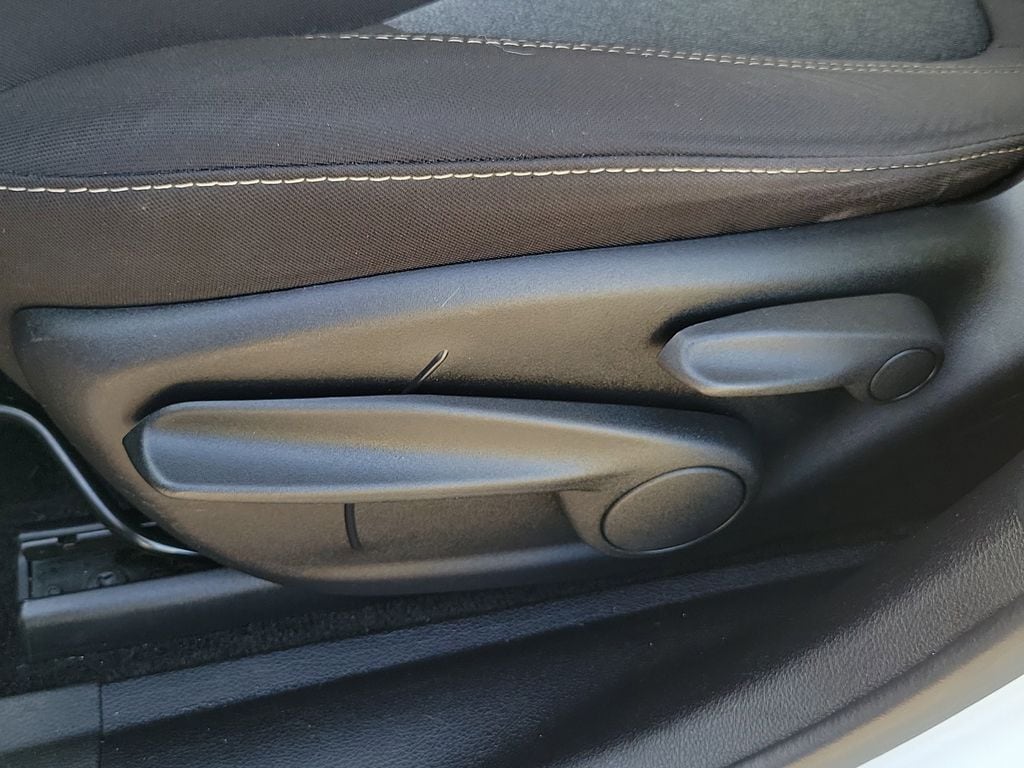 2016 Jeep Cherokee Sport - Photo 22
