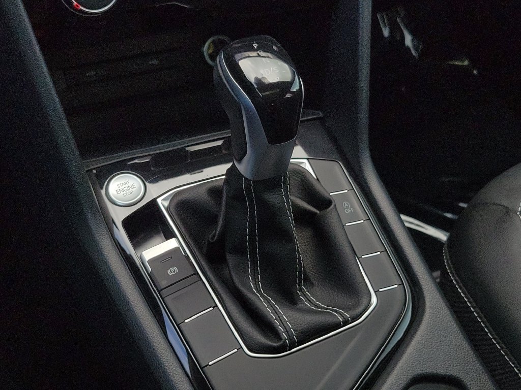 2023 Volkswagen Taos SE - Photo 28