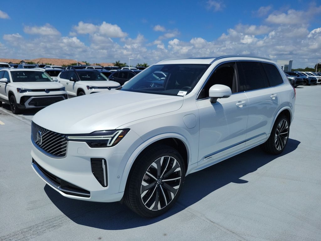 New 2026 Volvo XC90 plug-in hybrid T8 Plus 7-Seater SUV