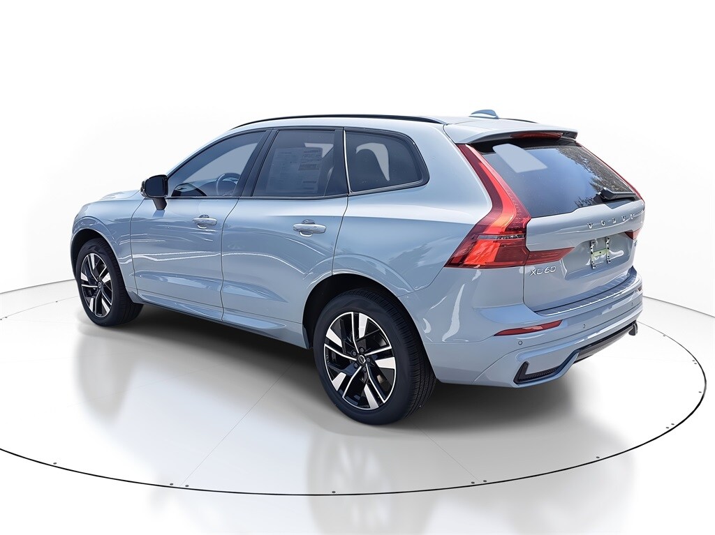 New 2026 Volvo XC60 B5 Core SUV