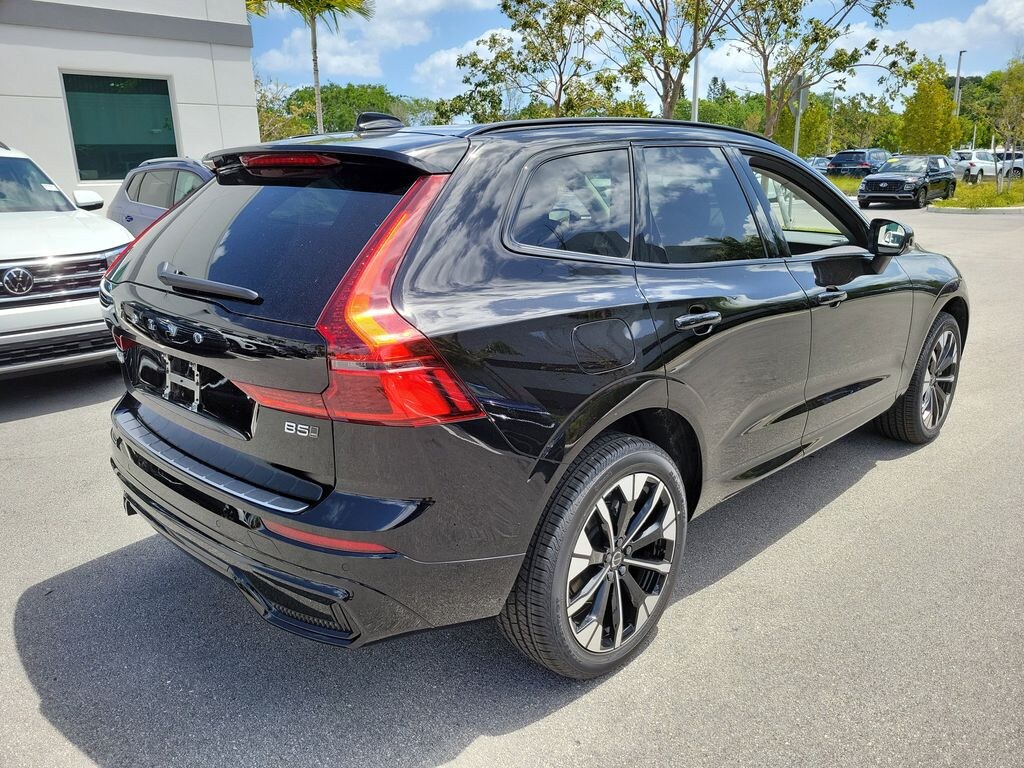 New 2026 Volvo XC60 B5 Plus SUV