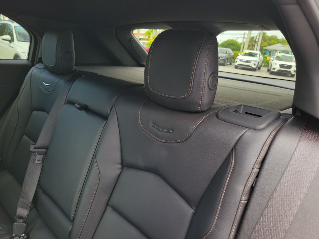 2022 Cadillac XT4 Sport - Photo 11