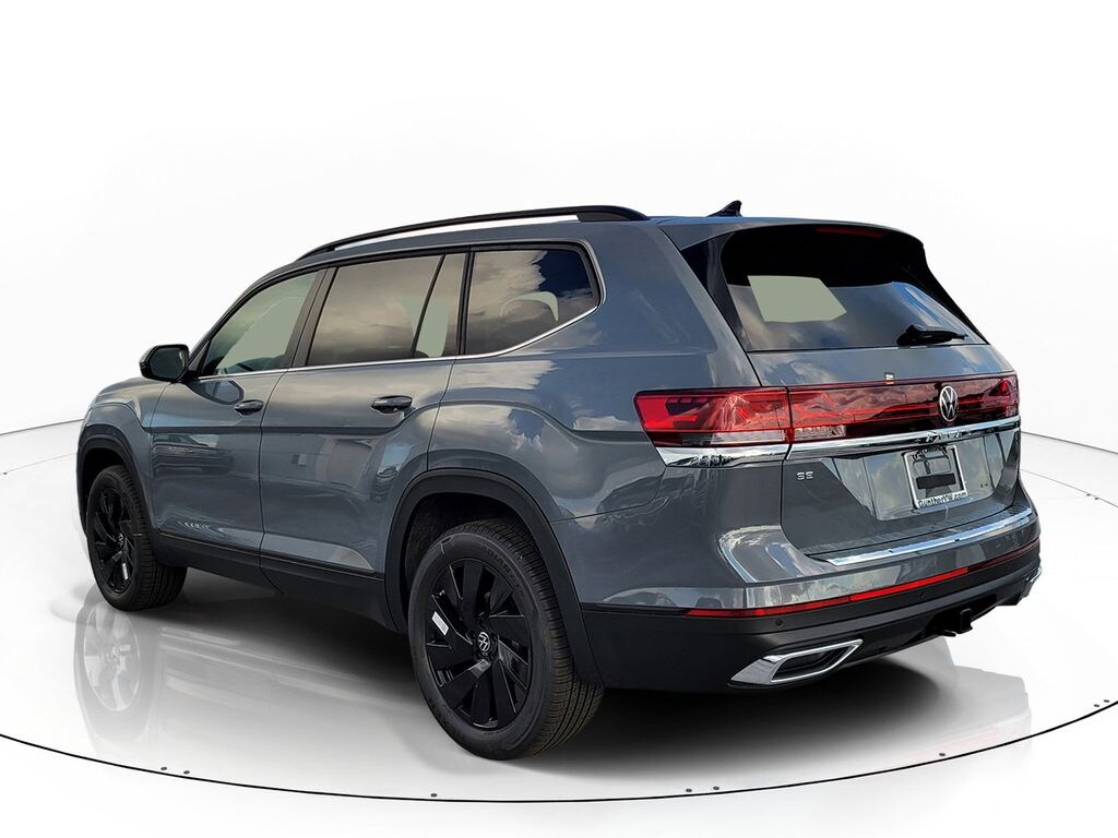 New 2026 Volkswagen Atlas SE w/Technology SUV