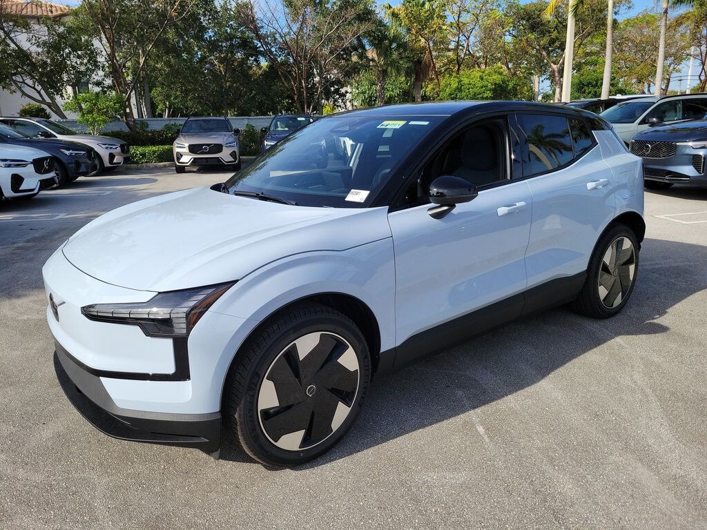 New 2026 Volvo EX30 Twin Motor Plus SUV
