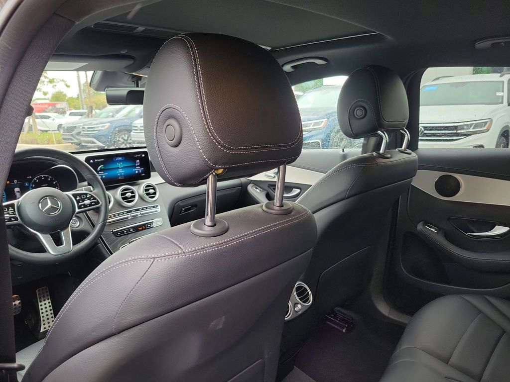 2022 Mercedes-Benz GLC Coupe GLC300 - Photo 11