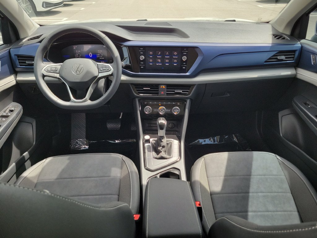 2024 Volkswagen Taos SE - Photo 15