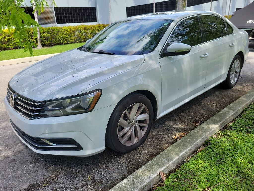 Used 2018 Volkswagen Passat 2.0T SE Sedan