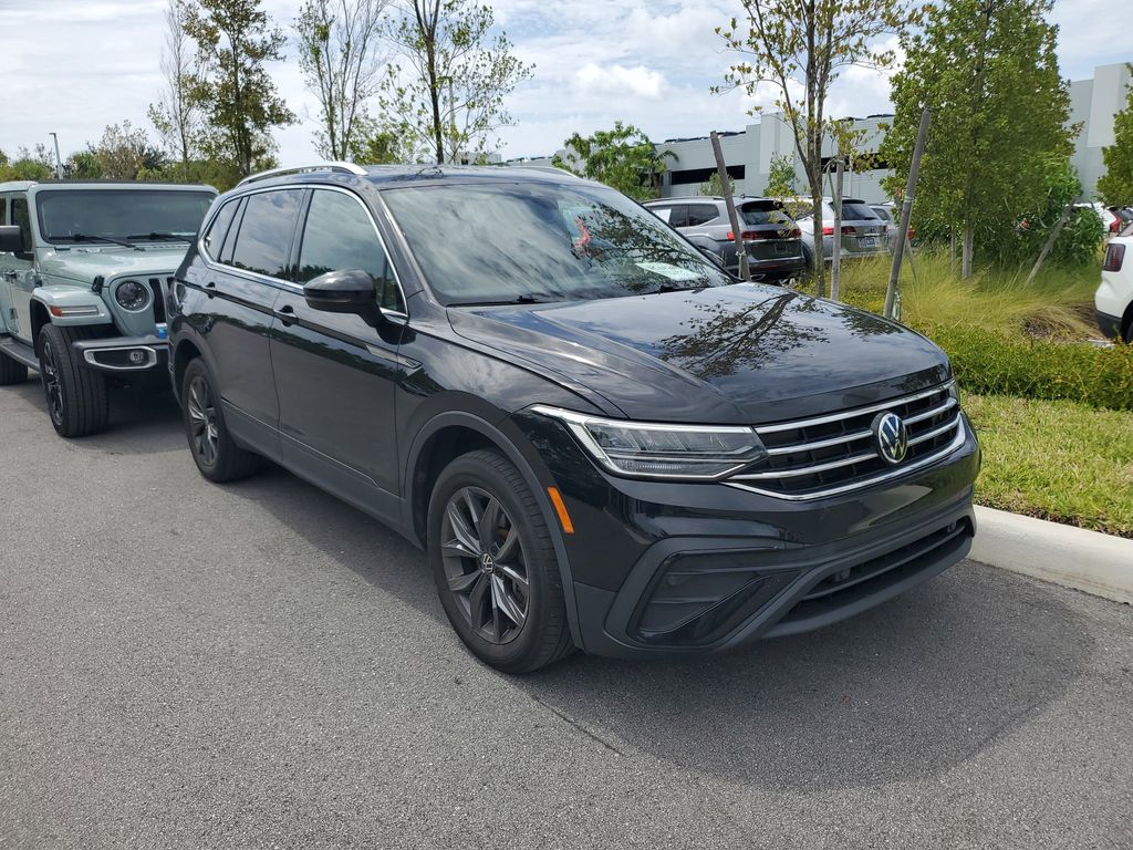 2023 Volkswagen Tiguan 2.0T SE's photo