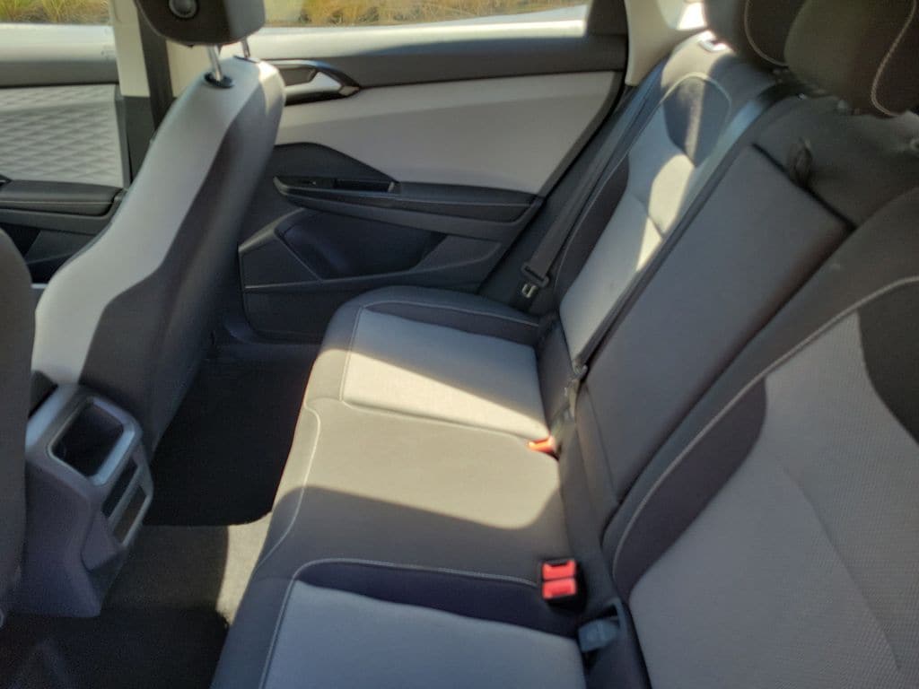 2024 Volkswagen Taos S - Photo 10