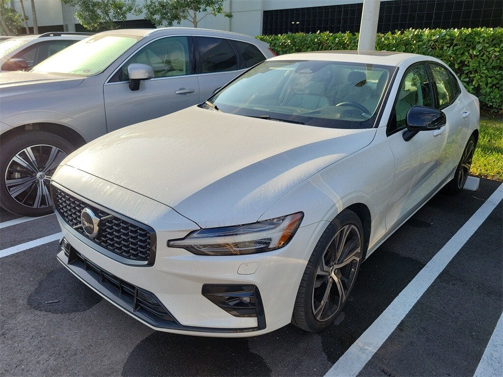 Used 2024 Volvo S60 B5 Core Dark Sedan
