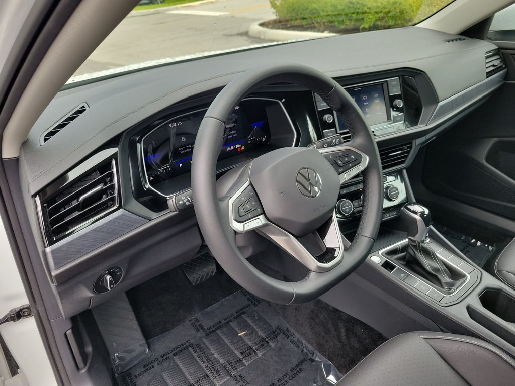 2023 Volkswagen Jetta SE - Photo 20