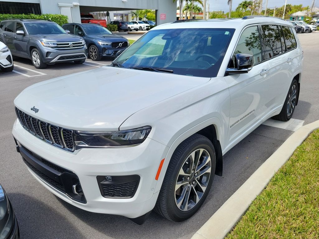 Used 2022 Jeep New Grand Cherokee Overland SUV