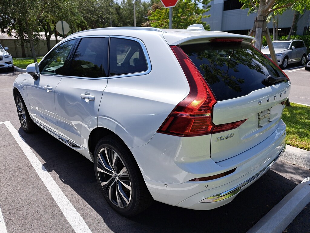 Used 2022 Volvo XC60 Recharge Plug-In Hybrid T8 Inscription Expression Extended Range SUV