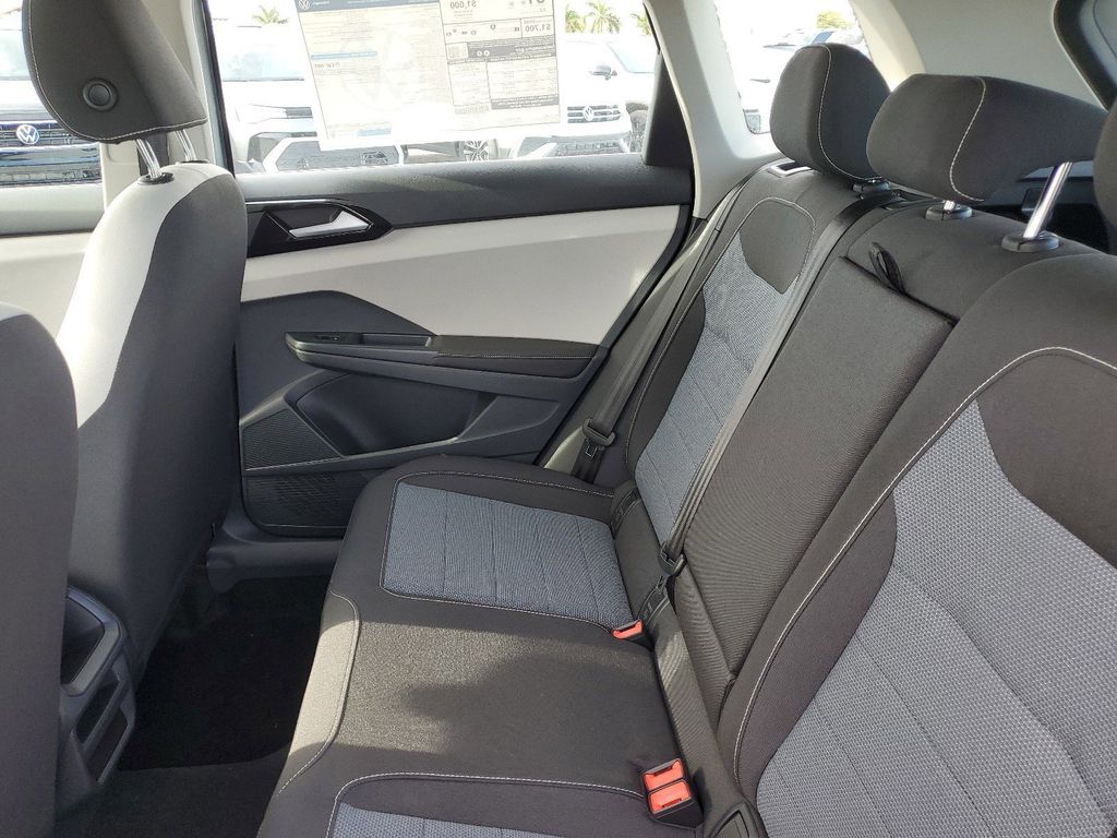2025 Volkswagen Taos S - Photo 14