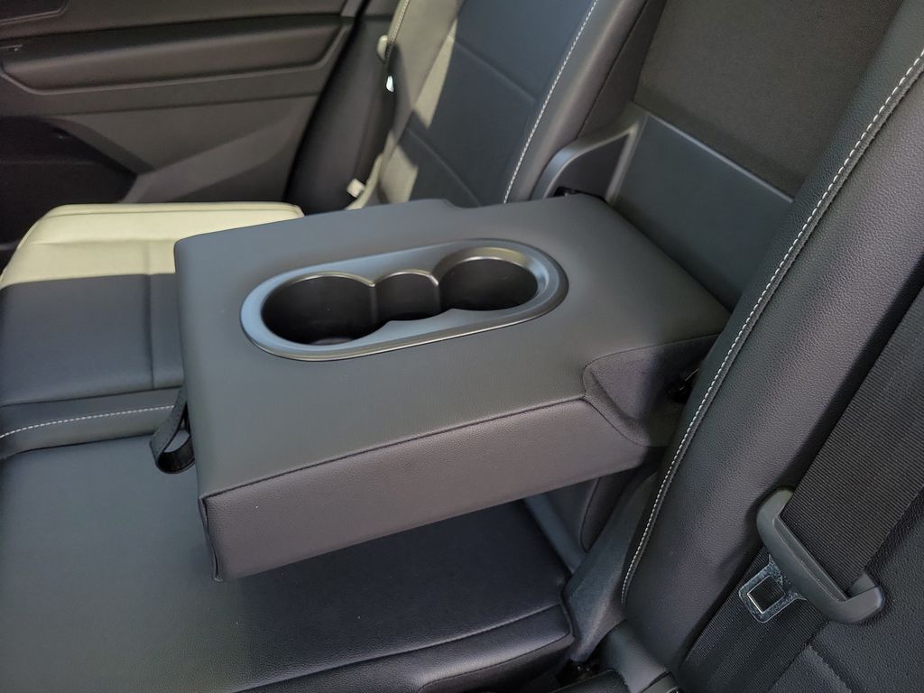 2021 Volkswagen Tiguan SE - Photo 23