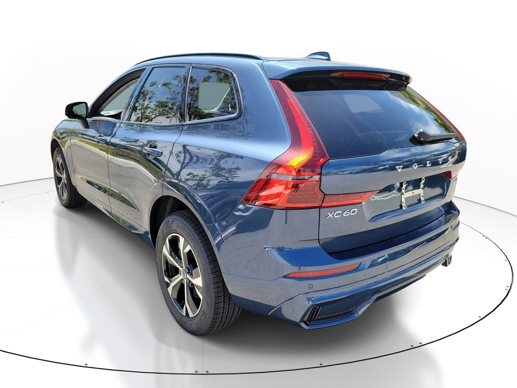 New 2026 Volvo XC60 B5 Core SUV