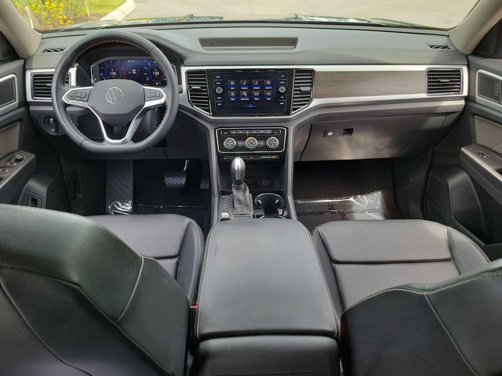 2023 Volkswagen Atlas SE w/Tech - Photo 15