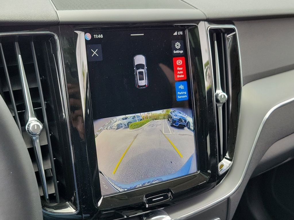 2024 Volvo XC60 Core - Photo 29