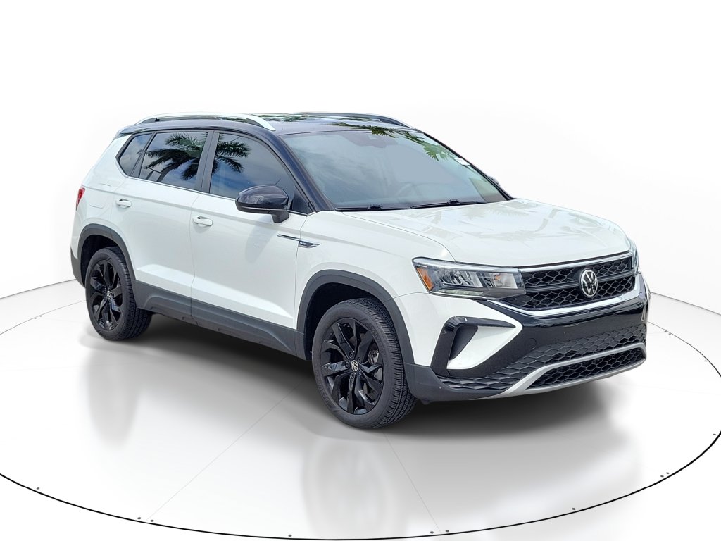 2024 Volkswagen Taos SE - Photo 1
