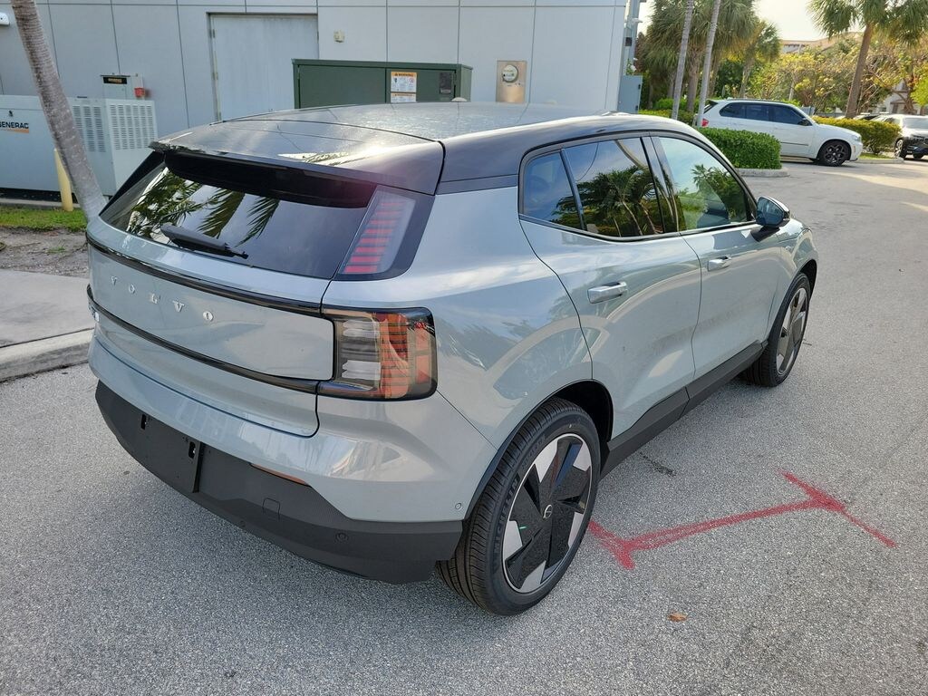 New 2026 Volvo EX30 Twin Motor Ultra SUV