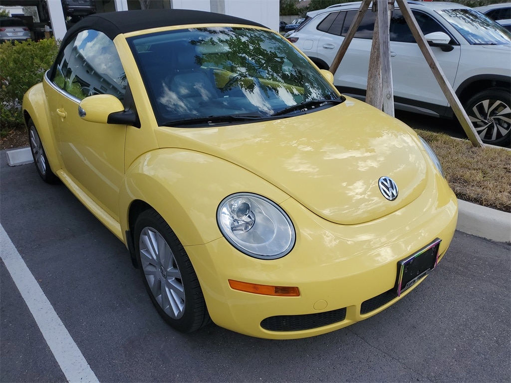Used 2008 Volkswagen New Beetle SE Convertible