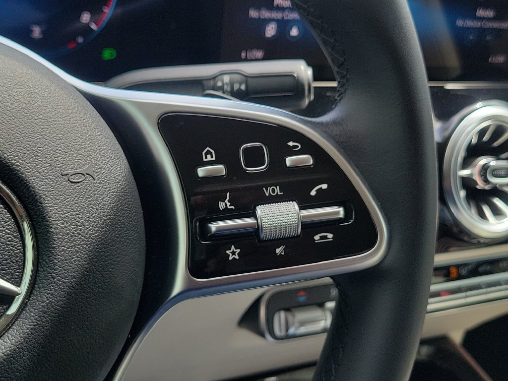 2023 Mercedes-Benz GLA Base - Photo 25
