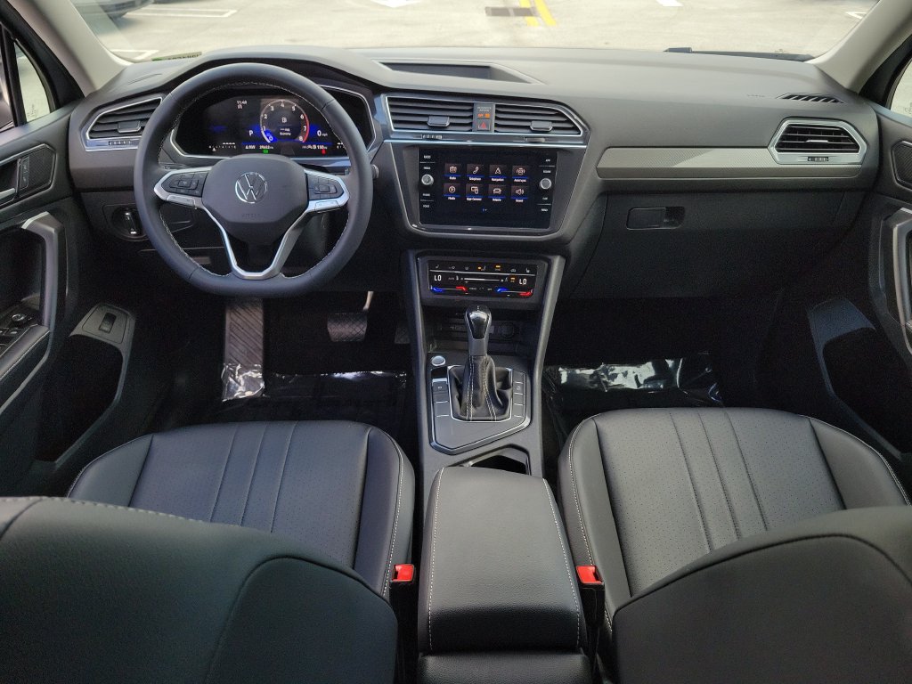 2024 Volkswagen Tiguan SE - Photo 15