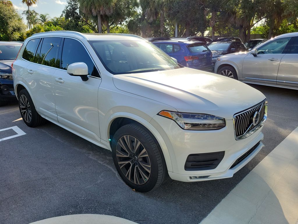 2020 Volvo XC90 T5 Momentum FWD's photo