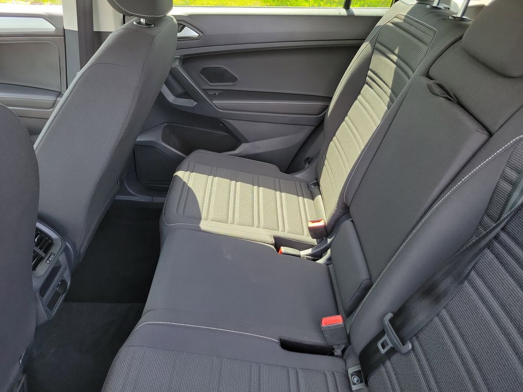 2023 Volkswagen Tiguan S - Photo 11