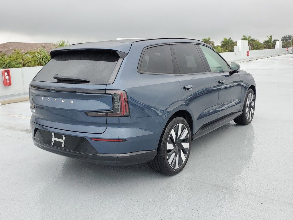 2025 Volvo EX90 Ultra - Photo 6