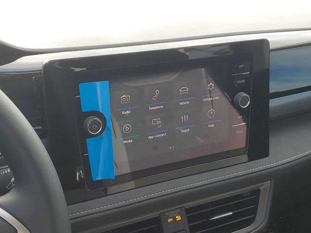 2025 Volkswagen Taos SE Black - Photo 31