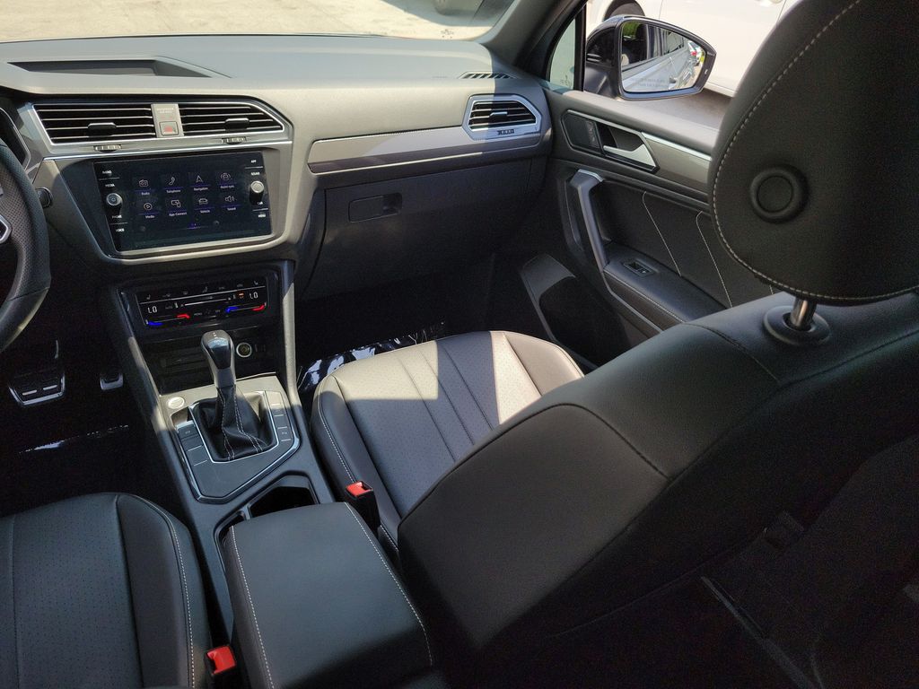 2023 Volkswagen Tiguan SE R-LINE BLACK - Photo 17