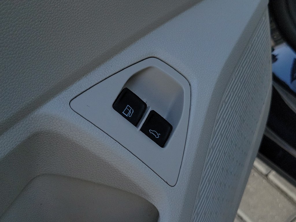 2024 Volkswagen Jetta SE - Photo 16