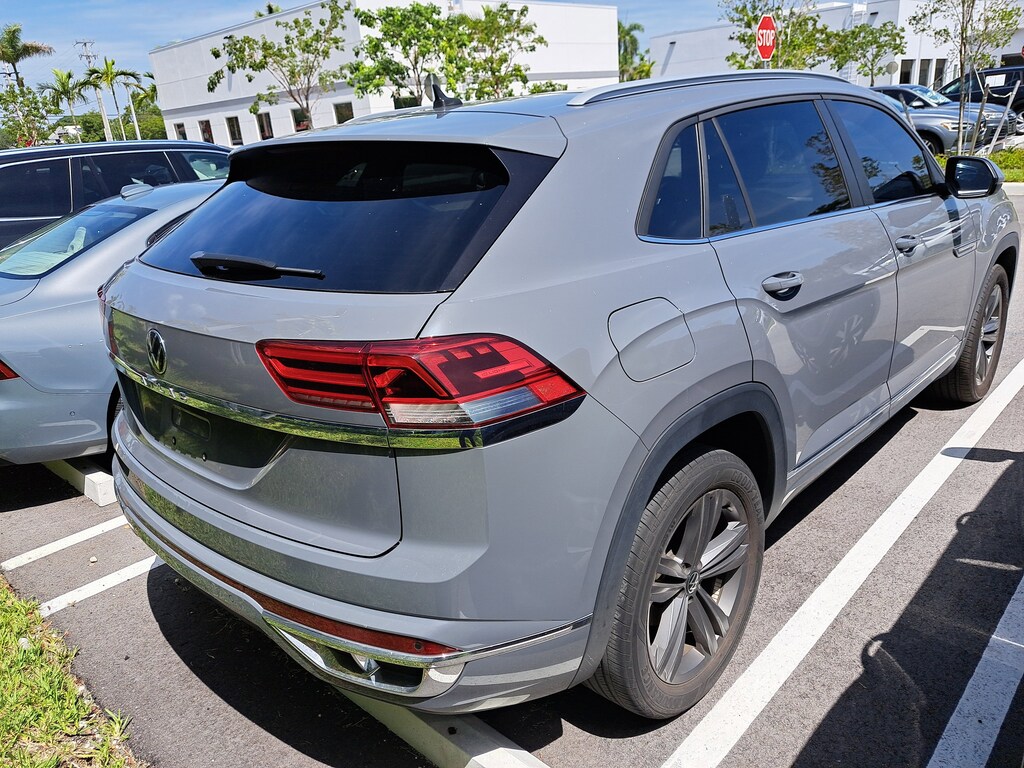 Used 2021 Volkswagen Atlas Cross Sport 3.6L V6 SE w/Technology R-Line SUV
