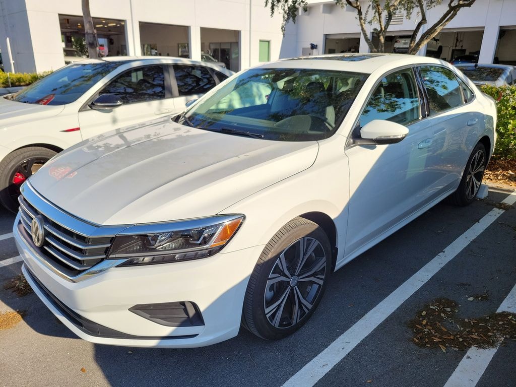 Used 2022 Volkswagen Passat 2.0T SE Sedan