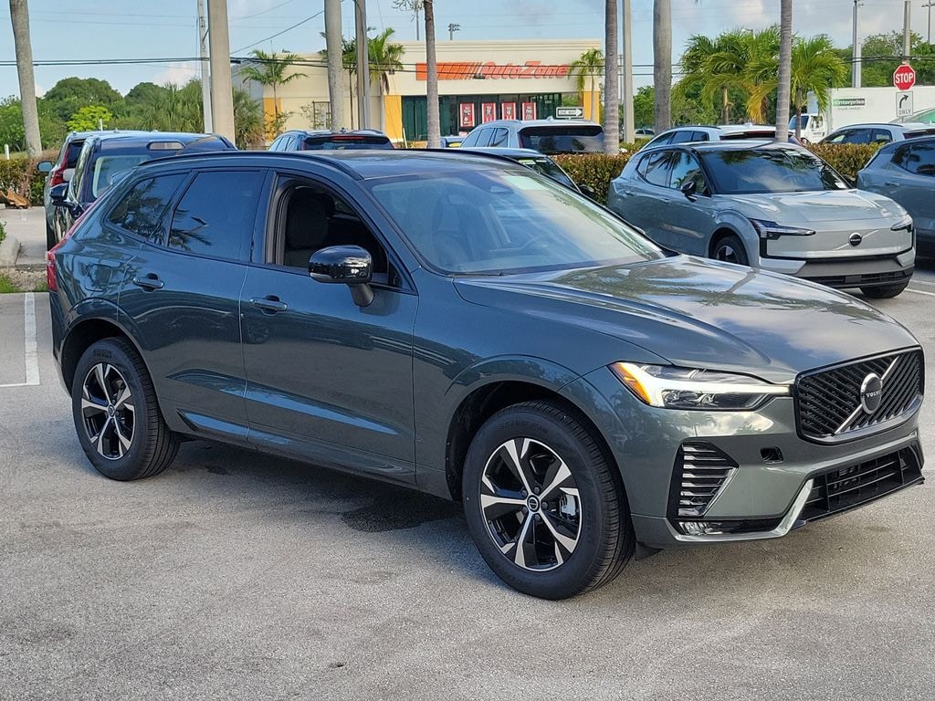 New 2026 Volvo XC60 B5 Core SUV
