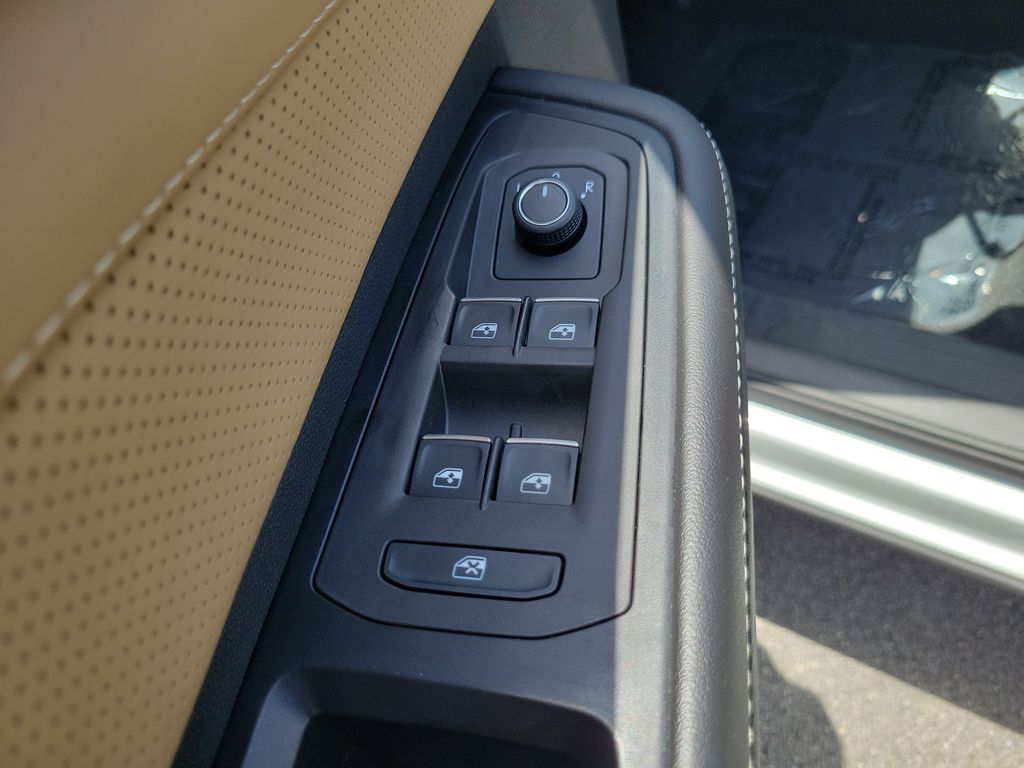 2024 Volkswagen Atlas Cross Sport SE - Photo 17