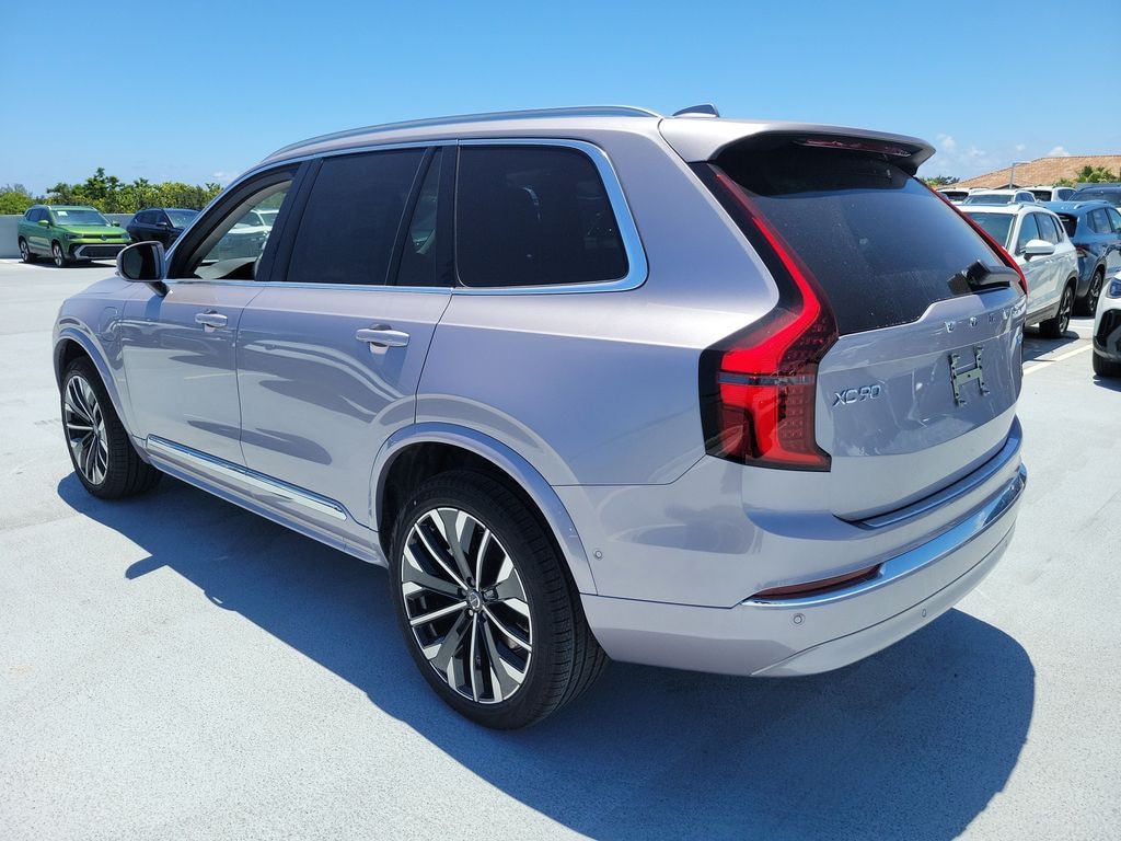 New 2026 Volvo XC90 plug-in hybrid T8 Plus 7-Seater SUV