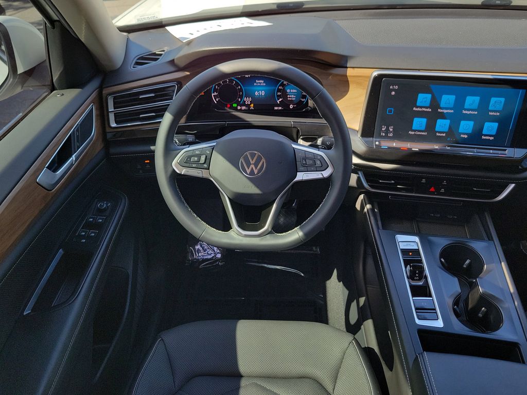 2024 Volkswagen Atlas SE - Photo 13