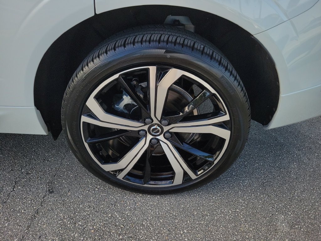 2025 Volvo XC60 Ultra - Photo 9