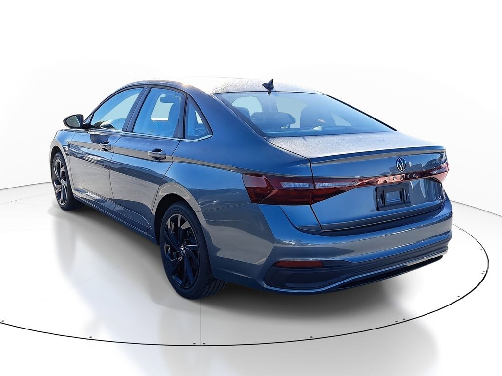 New 2026 Volkswagen Jetta 1.5T SE Sedan