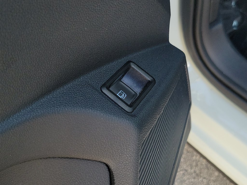 2023 Volkswagen Taos S - Photo 17
