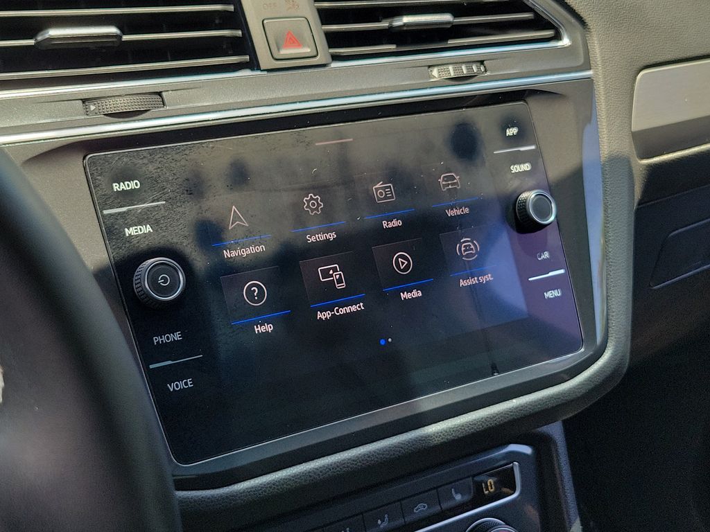 2021 Volkswagen Tiguan SE - Photo 31