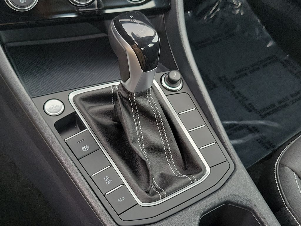 2023 Volkswagen Jetta SE - Photo 31