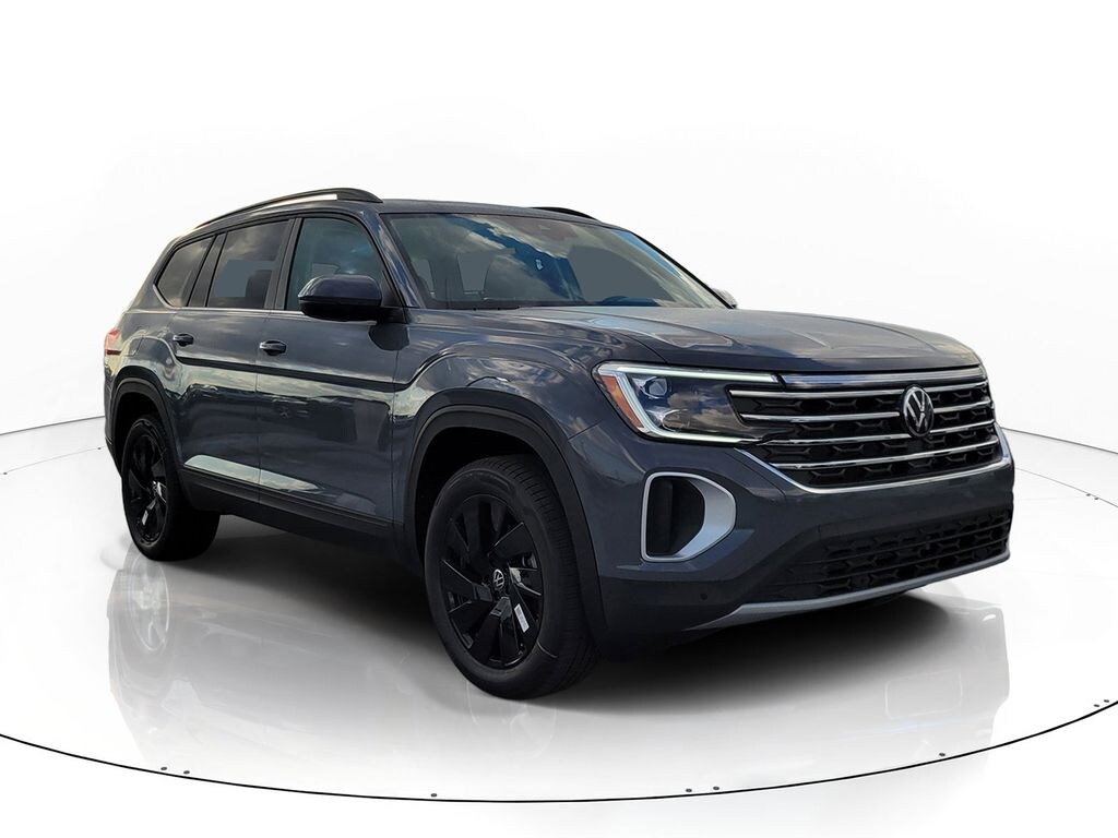New 2026 Volkswagen Atlas SE w/Technology SUV