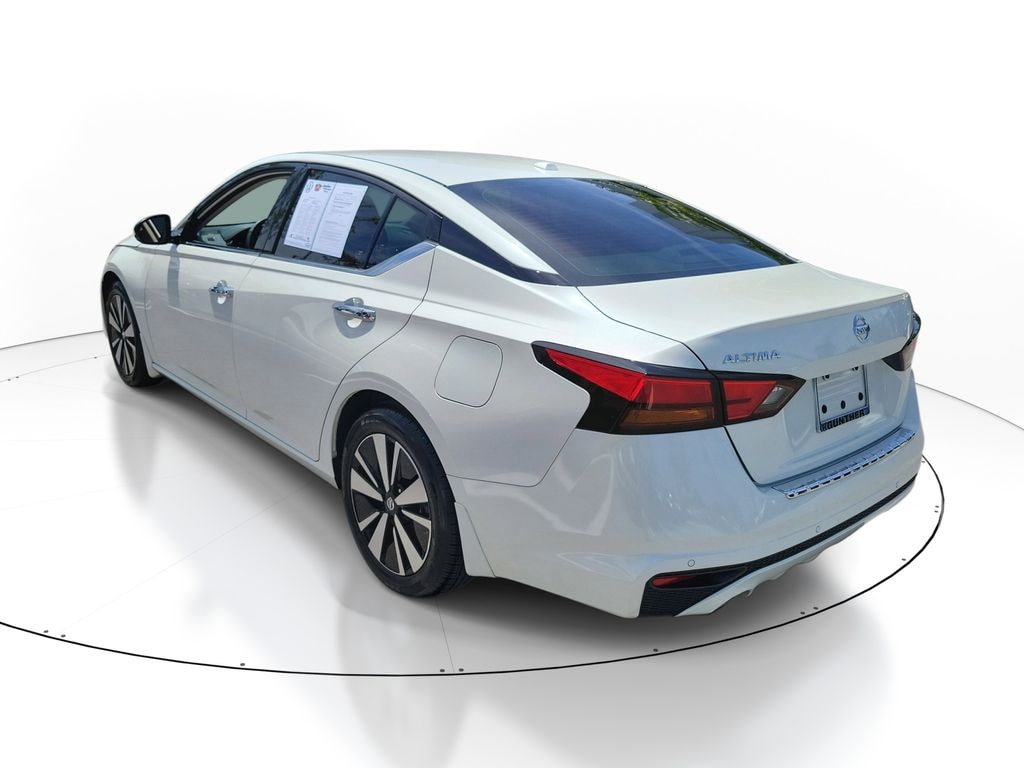 Used 2021 Nissan Altima 2.5 SL Sedan