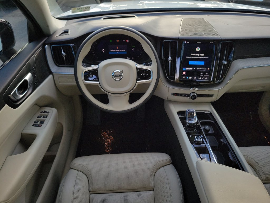 2025 Volvo XC60 Ultra - Photo 14
